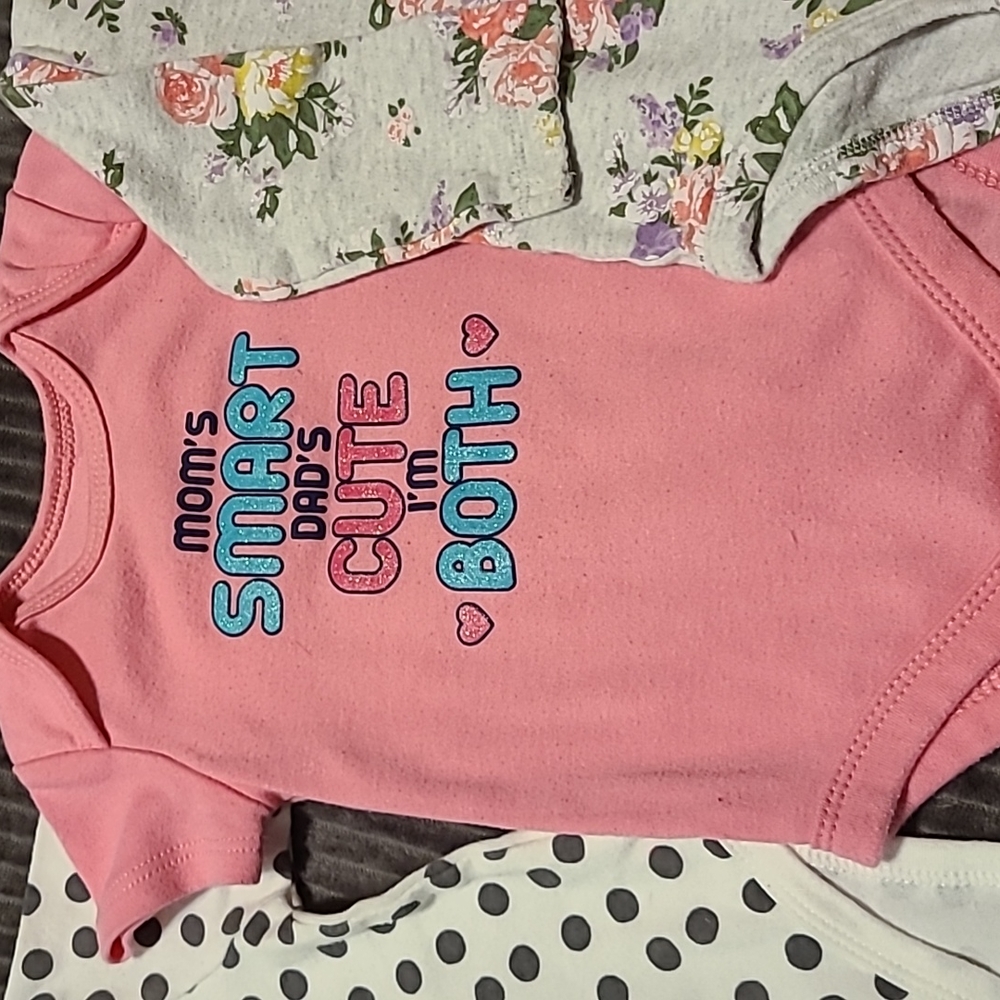 Onsie Lot - Picture 3 of 4